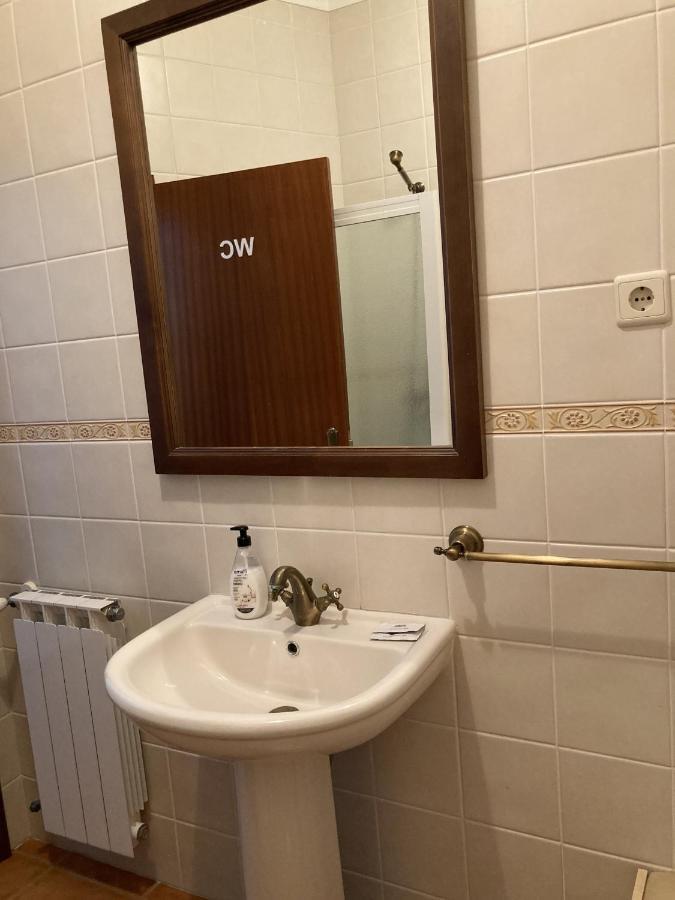 Casa Do Tavares Holiday home Carvalhais (Viseu)