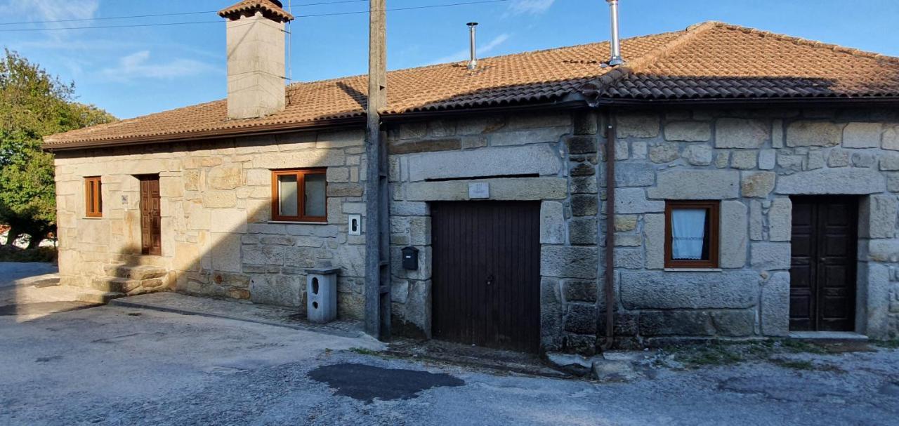 Casa Do Tavares * Carvalhais (Viseu)